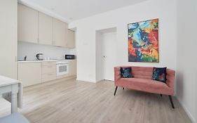 New Apartment Next To Cathedral Square